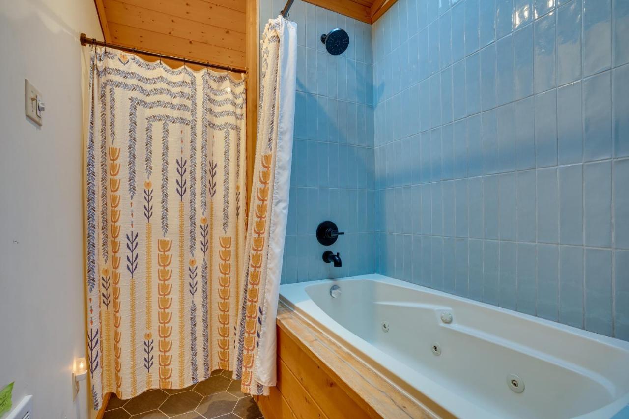 Leavenworth Cabin With Private Hot Tub! Exterior photo