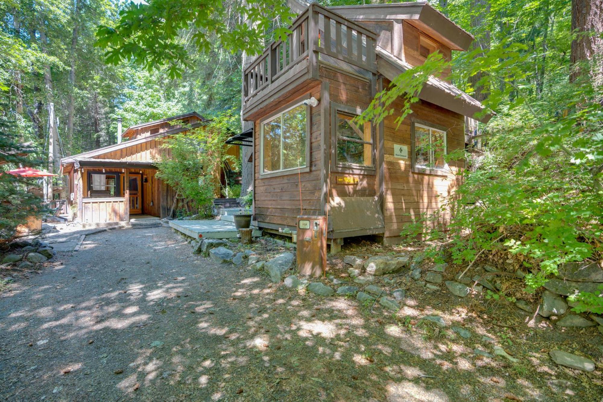 Leavenworth Cabin With Private Hot Tub! Exterior photo